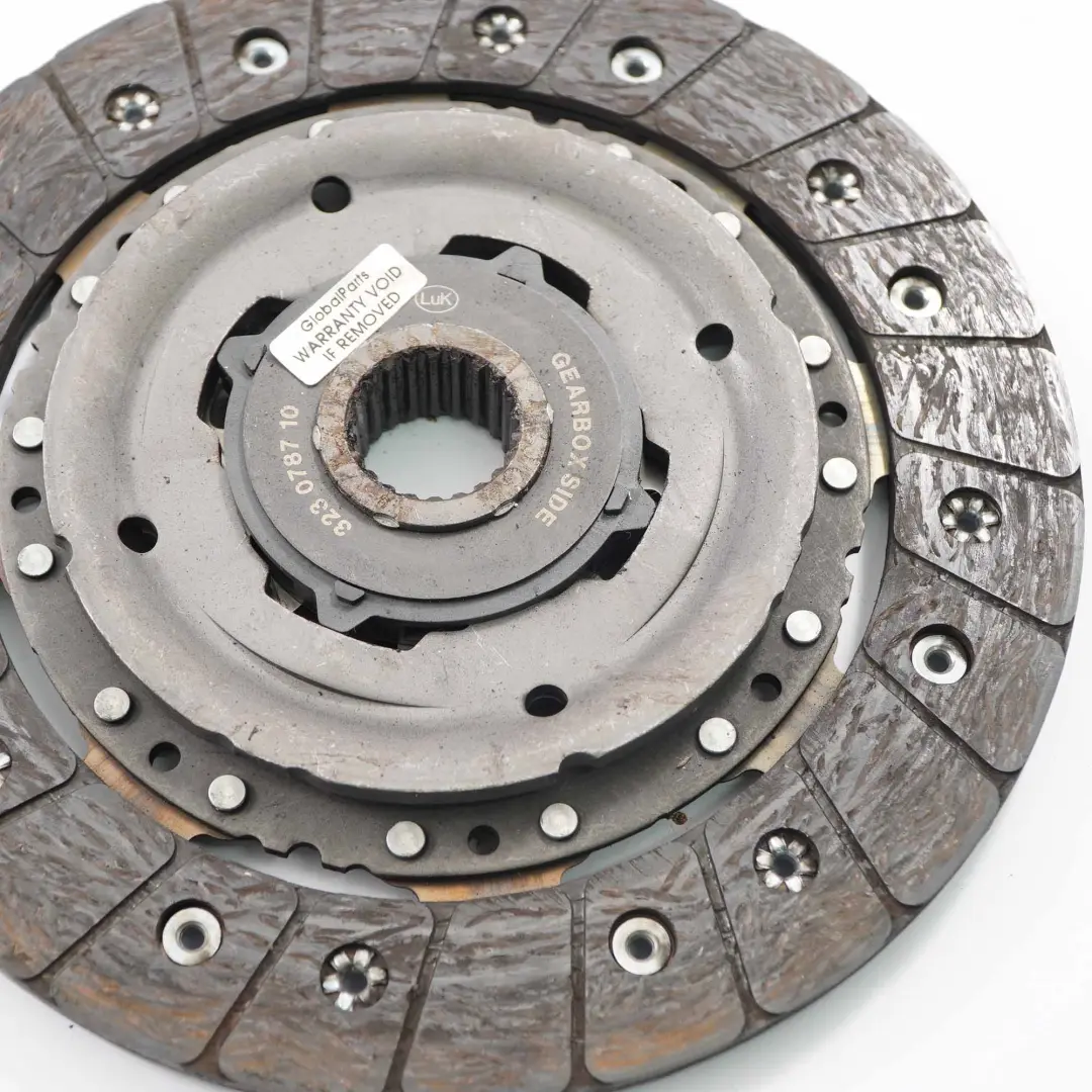 Kupplungssatz BMW E81 E87 E90 LCI 118d 318d N47N Lamellenscheibe für mit Teilenummer 8631807 Kupplungssatz BMW E81 E87 E90 LCI 118d 318d N47N Lamellenscheibe - SKU 8631807-2 - Teilenummer 8631807