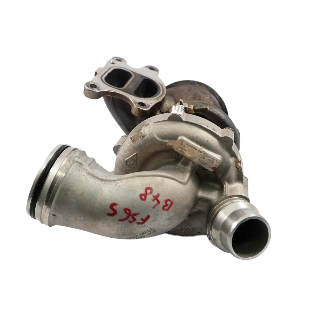 B48C Turbosprężarka turbo do MINI Cooper S F55 F56 o numerze 8631901 MINI Cooper S F55 F56 B48C Turbosprężarka turbo - SKU 8631901 - Numer Części 8631901