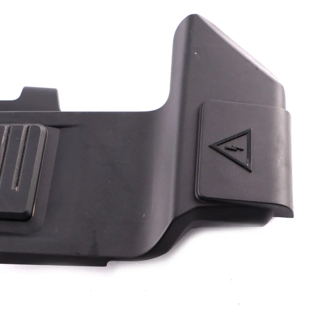 Couvercle boîte fusibles BMW X3 G01 X4 G02 Panel Lid Housing Bracket pour à propos du numéro de pièce 8632554 Couvercle boîte fusibles BMW X3 G01 X4 G02 Panel Lid Housing Bracket - SKU 8632554 - Numéro de pièce 8632554