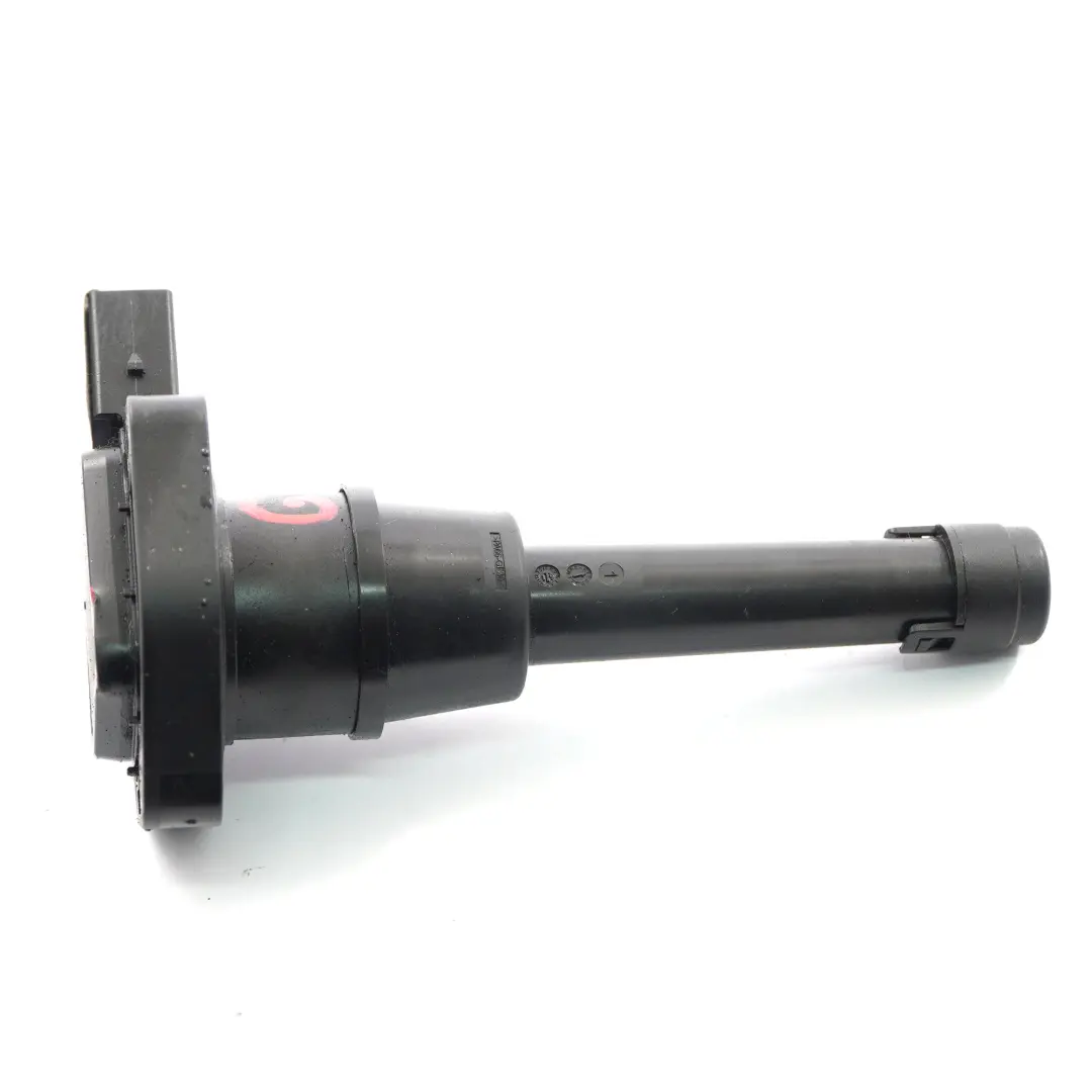 B47D20B. Sensor de nivel de aceite para BMW G20 G30 520D con número de pieza 8638758 BMW G20 G30 520D B47D20B. Sensor de nivel de aceite - SKU 8638758 - Número de pieza 8638758