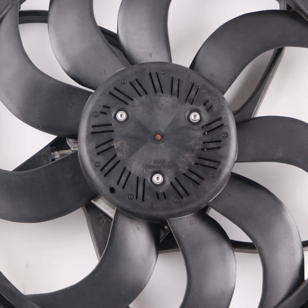 600W Ventilateur Radiateur Moteur Refroidissement BMW F20 F21 F30 F31 F32 - SKU 8641964 - Numéro de pièce 8641964