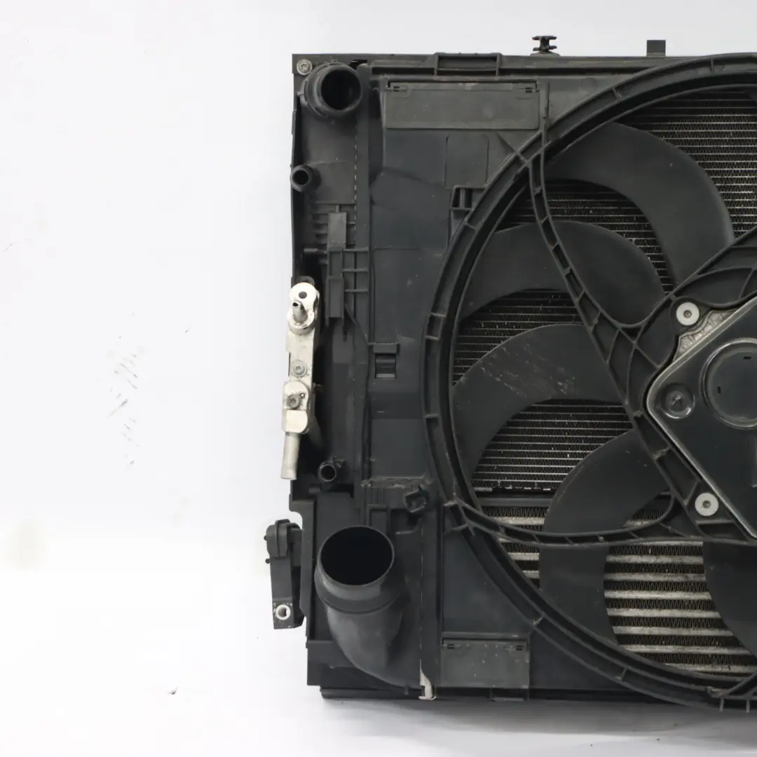 N57N Wiatrak Wentylator Chłodnicy Intercooler do BMW F30 F31 F32 o numerze 8641965 BMW F30 F31 F32 N57N Wiatrak Wentylator Chłodnicy Intercooler - SKU 8641965 - Numer Części 8641965