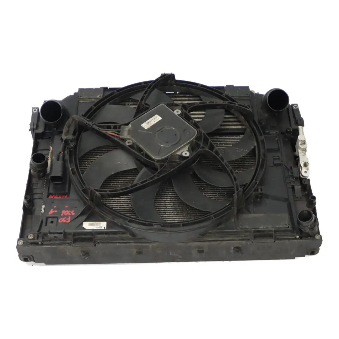 N57N Ventilateur radiateur Moteur carter refroidissement pour BMW F30 F31 F32 à propos du numéro de pièce 8641965 BMW F30 F31 F32 N57N Ventilateur radiateur Moteur carter refroidissement - SKU 8641965 - Numéro de pièce 8641965