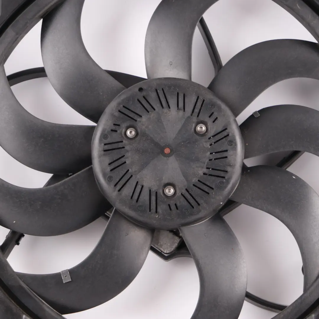 Radiator Fan BMW F10 F11 520i 528i N20 Engine Cooling Shroud Housing to with Part number 8642161 Radiator Fan BMW F10 F11 520i 528i N20 Engine Cooling Shroud Housing - SKU 8642161 - Part number 8642161