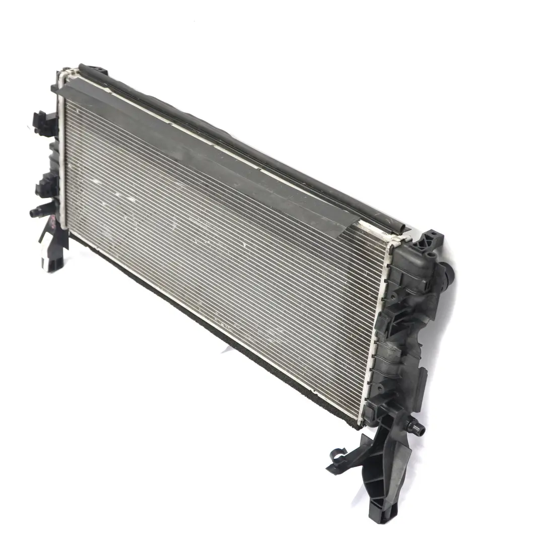 M135iX Radiador de refrigeración motor para Mini F60 JCW BMW F40 con número de pieza 8645801 Mini F60 JCW BMW F40 M135iX Radiador de refrigeración motor - SKU 8645801 - Número de pieza 8645801