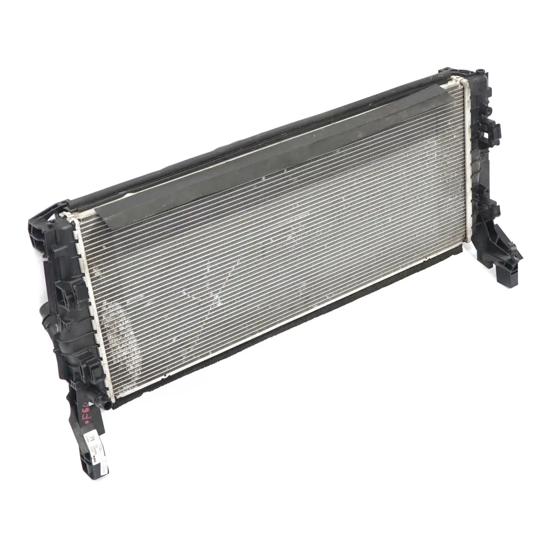 M135iX Radiateur de refroidissement moteur pour Mini F60 JCW BMW F40 à propos du numéro de pièce 8645801 Mini F60 JCW BMW F40 M135iX Radiateur de refroidissement moteur - SKU 8645801 - Numéro de pièce 8645801