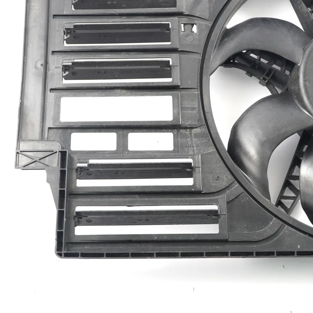 Wentylator Chłodnicy 850W do BMW F40 X1 F48 Mini F55 F56 o numerze 8645859 BMW F40 X1 F48 Mini F55 F56 Wentylator Chłodnicy 850W - SKU 8645859 - Numer Części 8645859