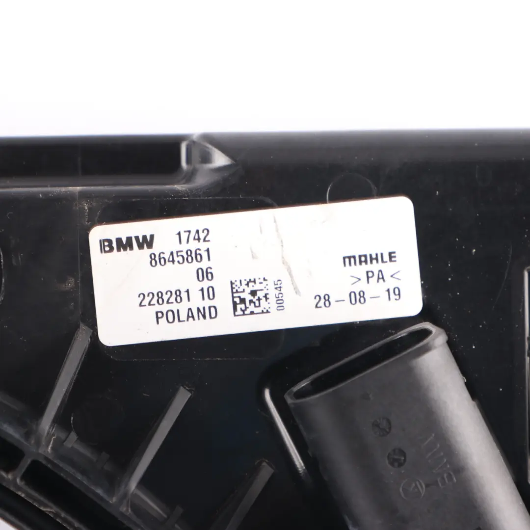 Obudowa Osłona Wentylatora do BMW F45 X1 F48 Mini F55 F56 F60 o numerze 8645861 BMW F45 X1 F48 Mini F55 F56 F60 Obudowa Osłona Wentylatora - SKU 8645861-1 - Numer Części 8645861