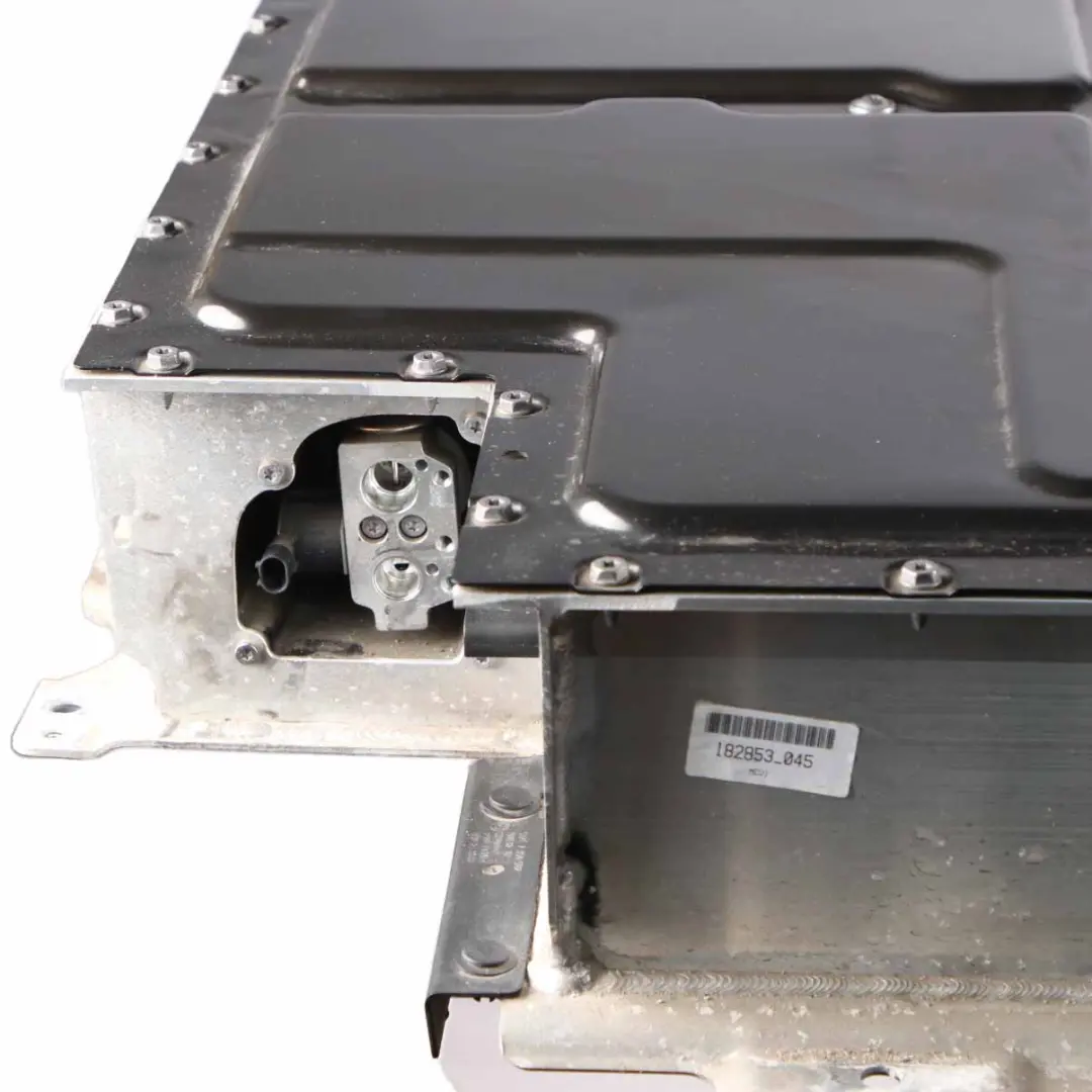 94Ah High Voltage Battery Accumulator Storage 2412055 to BMW I3 I01 Hybrid Electric with Part number 8647909 BMW I3 I01 Hybrid Electric 94Ah High Voltage Battery Accumulator Storage 2412055 - SKU 8647909 - Part number 8647909
