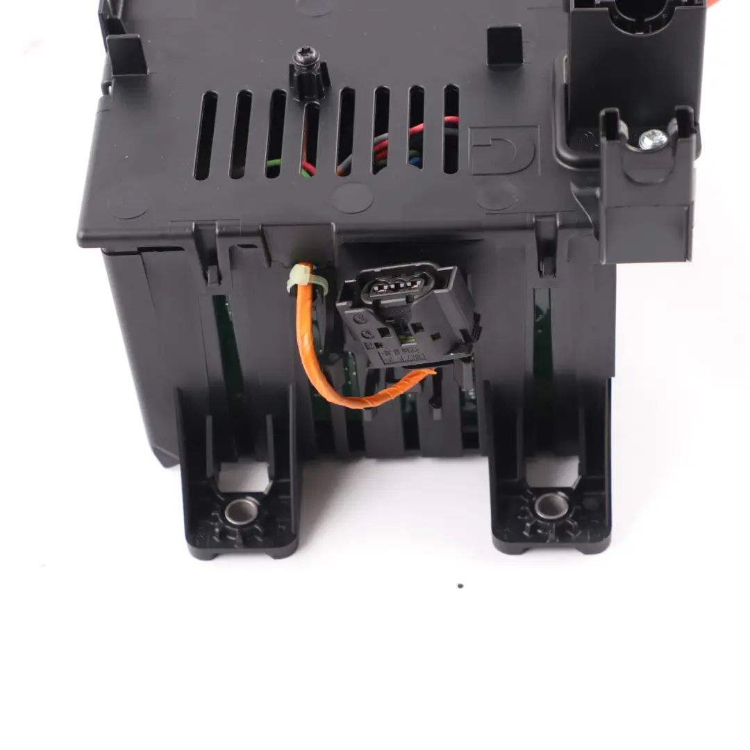 High Voltage Accumulator Battery Module Box Control Unit to BMW i3 i01 with Part number 8648904 BMW i3 i01 High Voltage Accumulator Battery Module Box Control Unit - SKU 8648904 - Part number 8648904