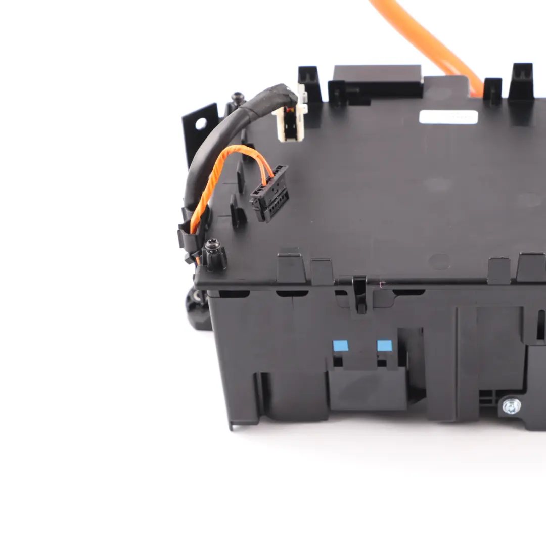 High Voltage Accumulator Battery Module Box Control Unit to BMW i3 i01 with Part number 8648904 BMW i3 i01 High Voltage Accumulator Battery Module Box Control Unit - SKU 8648904 - Part number 8648904