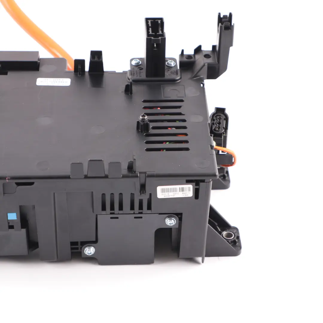 High Voltage Accumulator Battery Module Box Control Unit to BMW i3 i01 with Part number 8648904 BMW i3 i01 High Voltage Accumulator Battery Module Box Control Unit - SKU 8648904 - Part number 8648904
