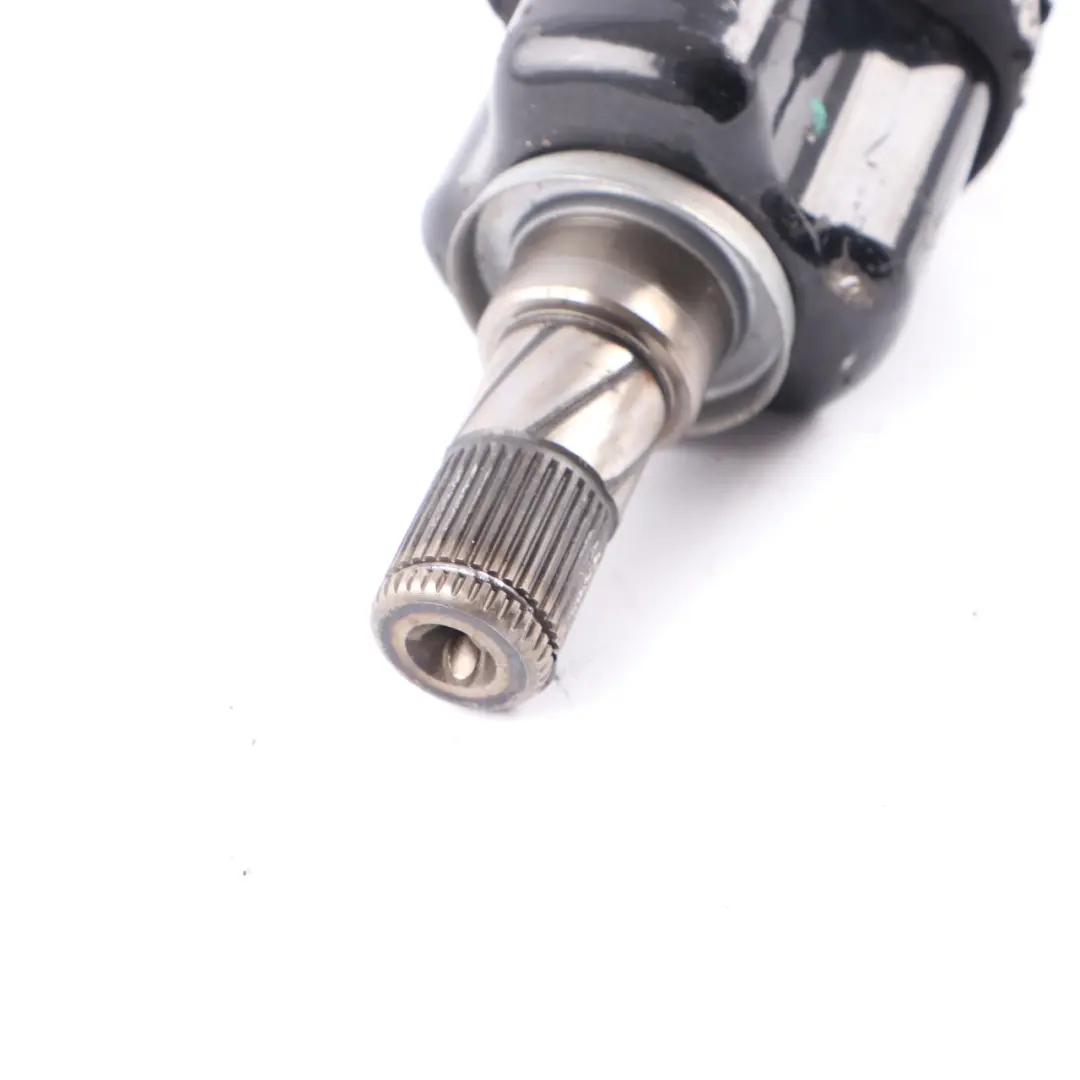 Eje Salida Árbol Transmisión Delantero Izquierdo para Mini F54 F55 F56 F60 con número de pieza 8651275 Mini F54 F55 F56 F60 Eje Salida Árbol Transmisión Delantero Izquierdo - SKU 8651275 - Número de pieza 8651275