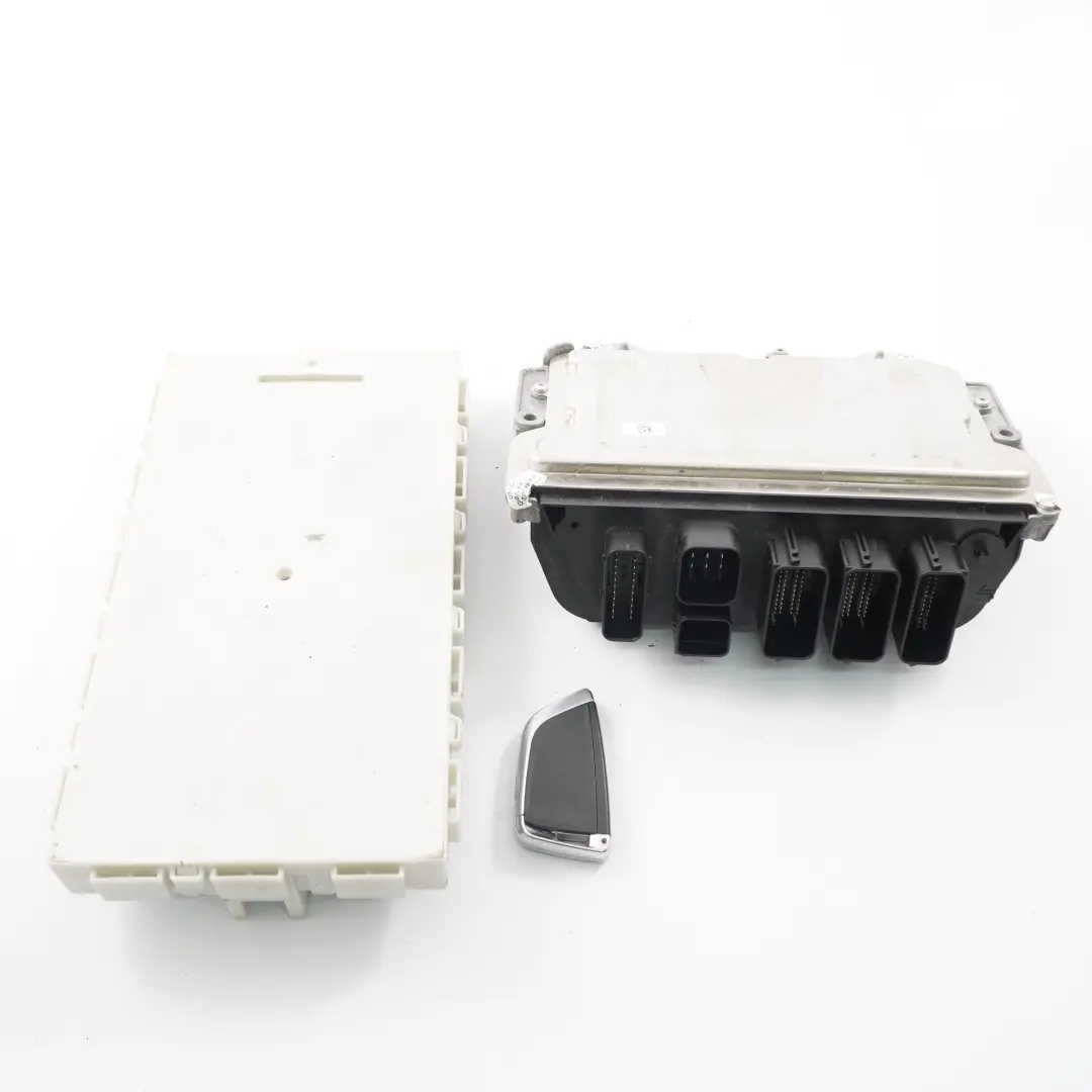 231HP B48 Sterownik Komputer Silnika do BMW F45 225i o numerze 8654466 BMW F45 225i 231HP B48 Sterownik Komputer Silnika - SKU 8654466-1 - Numer Części 8654466