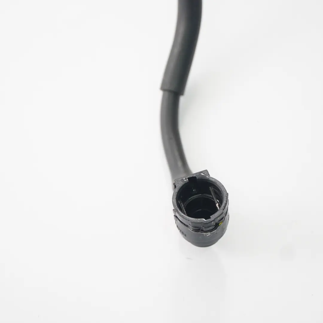 Tubo Refrigerante Tanque Expansión Culata Refrigeración para Mini F55 F56 con número de pieza 8658483 Mini F55 F56 Tubo Refrigerante Tanque Expansión Culata Refrigeración - SKU 8658483-1 - Número de pieza 8658483