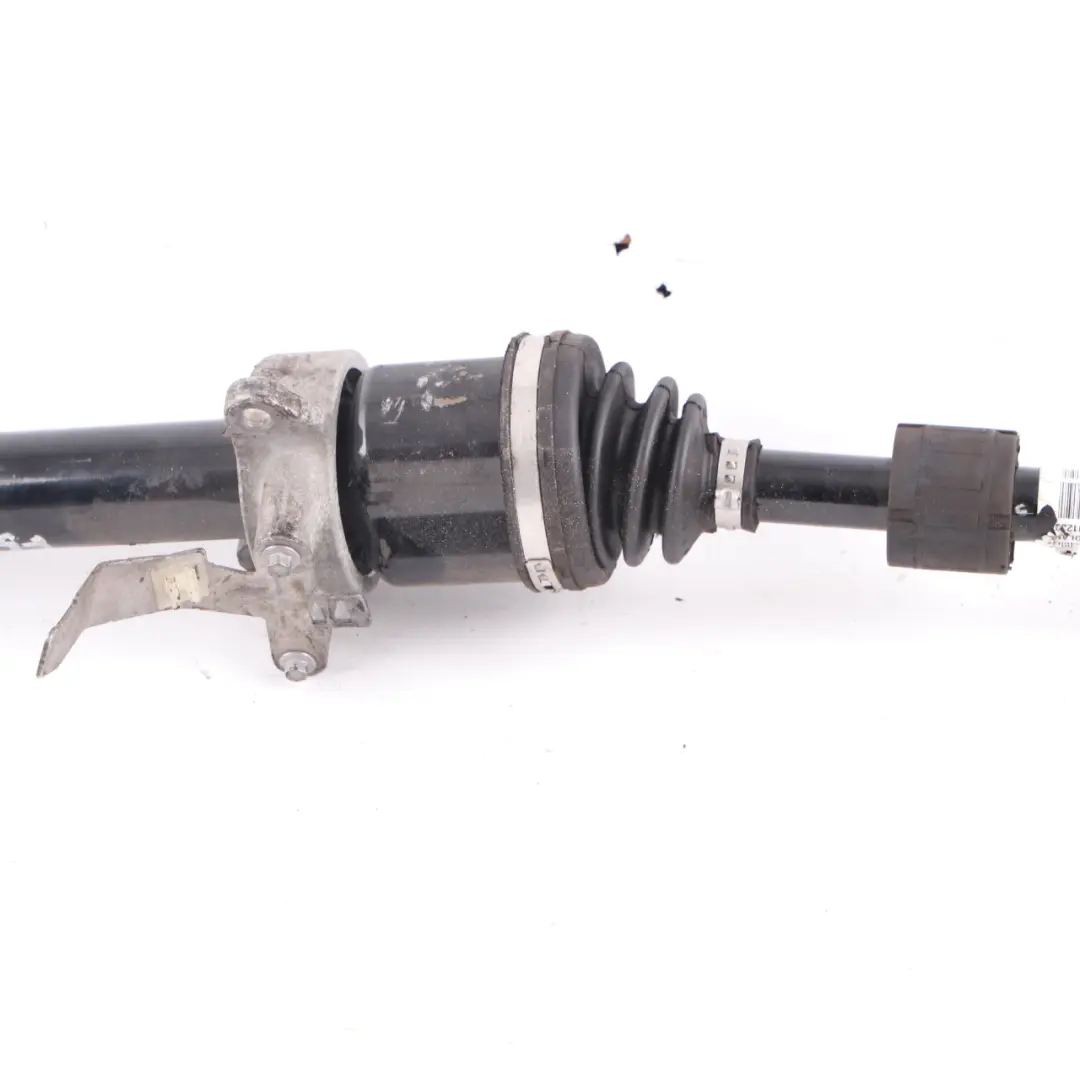 Arbre transmission Arbre sortie Essieu avant droit 8643366 pour Mini F55 F56 à propos du numéro de pièce 8661688 Mini F55 F56 Arbre transmission Arbre sortie Essieu avant droit 8643366 - SKU 8661688 - Numéro de pièce 8661688