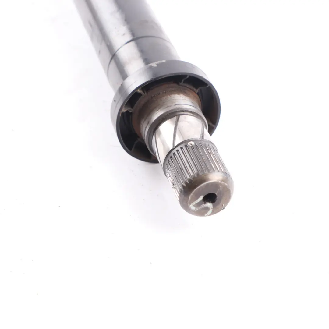 Albero trasmissione Mini Cooper F55 F56 F57 uscita anteriore destro per con numero di parte 8661690 Albero trasmissione Mini Cooper F55 F56 F57 uscita anteriore destro - SKU 8661690 - Numero di parte 8661690