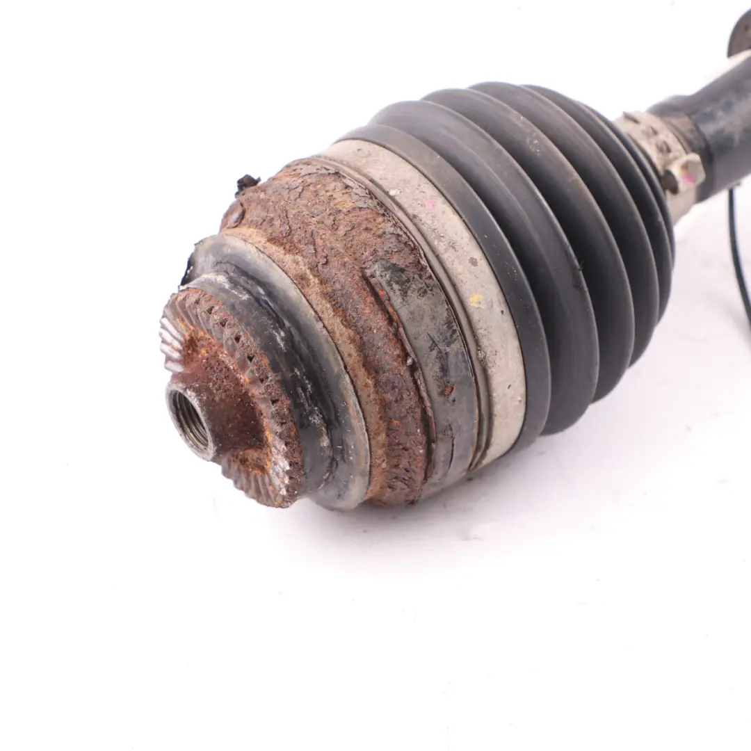 Eje de transmisión Mini Cooper F55 F56 F57 salida delantero derecho para con número de pieza 8661690 Eje de transmisión Mini Cooper F55 F56 F57 salida delantero derecho - SKU 8661690 - Número de pieza 8661690