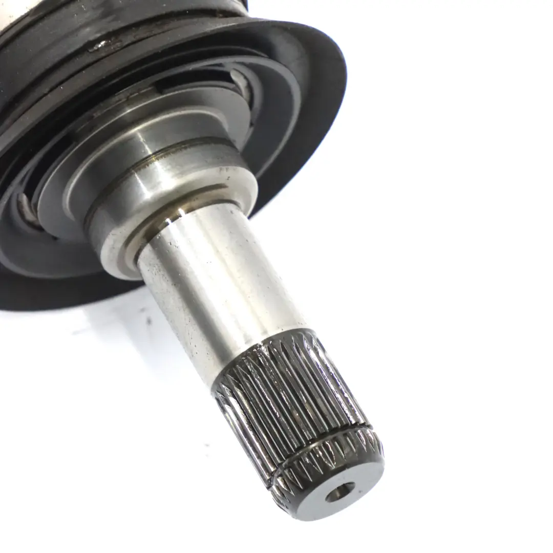 BMW G30 G31 Essieu arrière Arbre de sortie droit Arbre de transmission 8664046 - SKU 8664042 - Numéro de pièce 8664042
