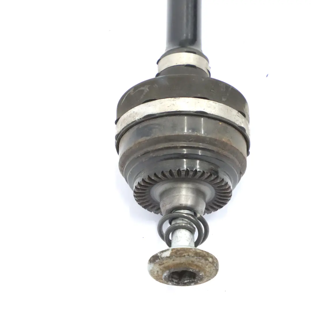 Shaft BMW G30 G31 Rear Axle Right O/S Output Shaft Driveshaft 8664046 to Drive with Part number 8664042 Drive Shaft BMW G30 G31 Rear Axle Right O/S Output Shaft Driveshaft 8664046 - SKU 8664042 - Part number 8664042