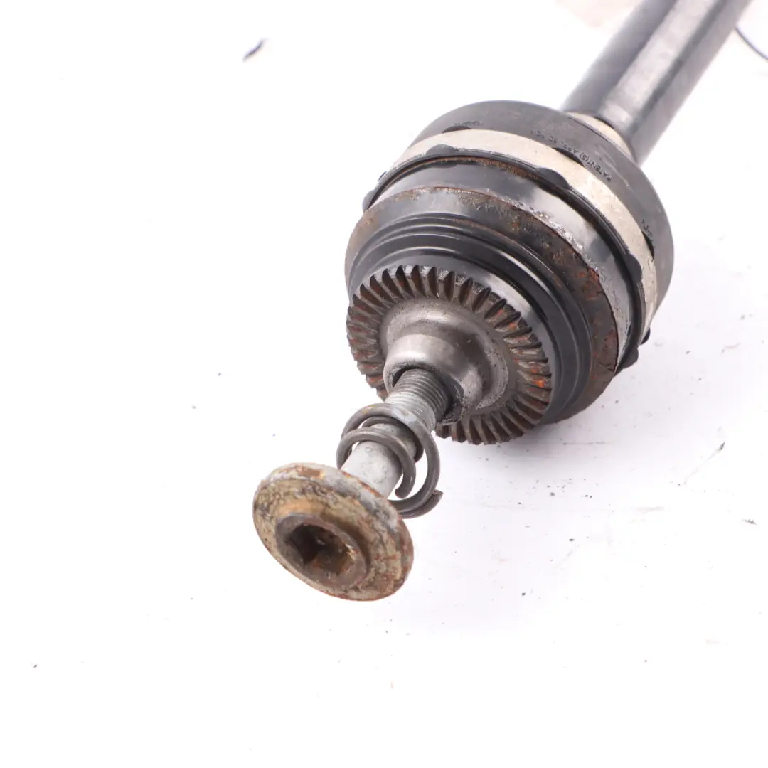 B57 Arbre de sortie de l'essieu arrière gauche pour BMW G30 G31 530d Diesel à propos du numéro de pièce 8664629 BMW G30 G31 530d Diesel B57 Arbre de sortie de l'essieu arrière gauche - SKU 8664629 - Numéro de pièce 8664629