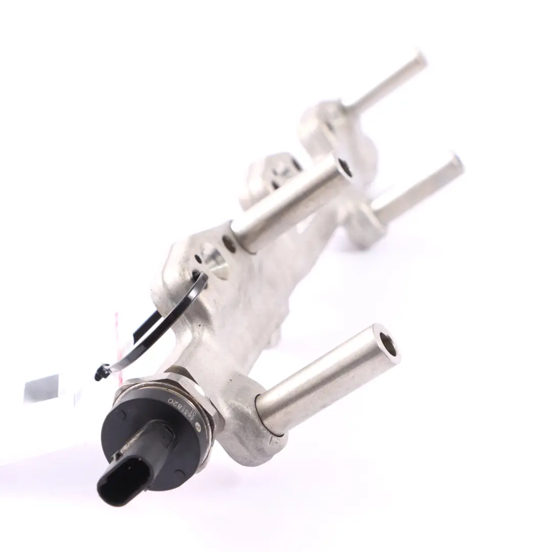 Rail Mini F56 BMW F40 Petrol B38 Fuel High Pressure Rail to Injection with Part number 8665631 Injection Rail Mini F56 BMW F40 Petrol B38 Fuel High Pressure Rail - SKU 8665631 - Part number 8665631