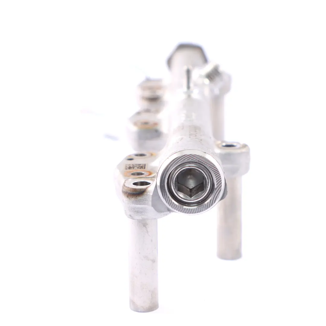 Rail Mini F56 BMW F40 Petrol B38 Fuel High Pressure Rail to Injection with Part number 8665631 Injection Rail Mini F56 BMW F40 Petrol B38 Fuel High Pressure Rail - SKU 8665631 - Part number 8665631