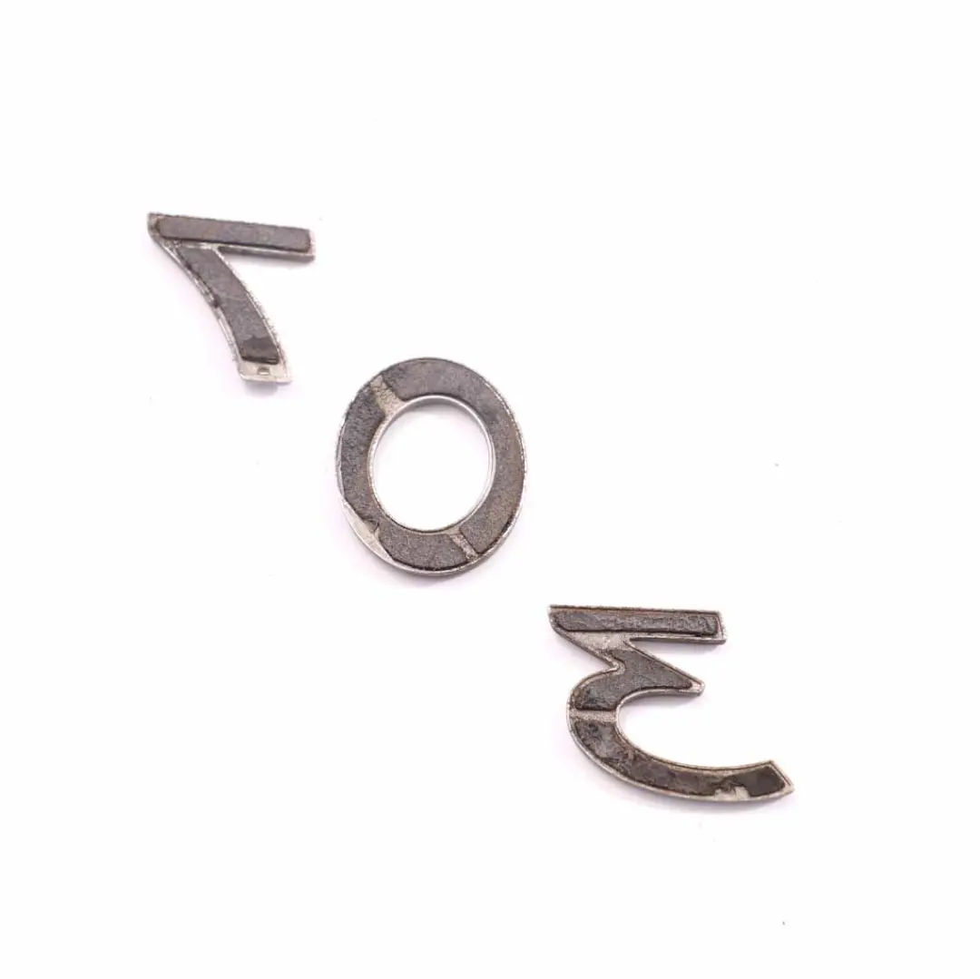 Emblema Baule Stivale Posteriore Portellone Badge Logo Lettering per Peugeot 307 con numero di parte 8665C1 Peugeot 307 Emblema Baule Stivale Posteriore Portellone Badge Logo Lettering - SKU 8665C1 - Numero di parte 8665C1