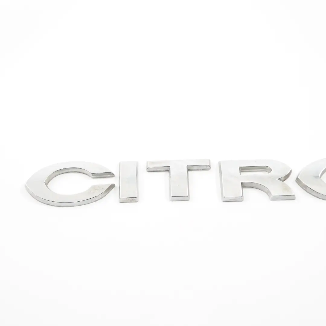  Citroen Relay Jumper Lettrage l'emblème porte arrière coffre hayon Adhered - SKU 8665X7 - Numéro de pièce 8665X7