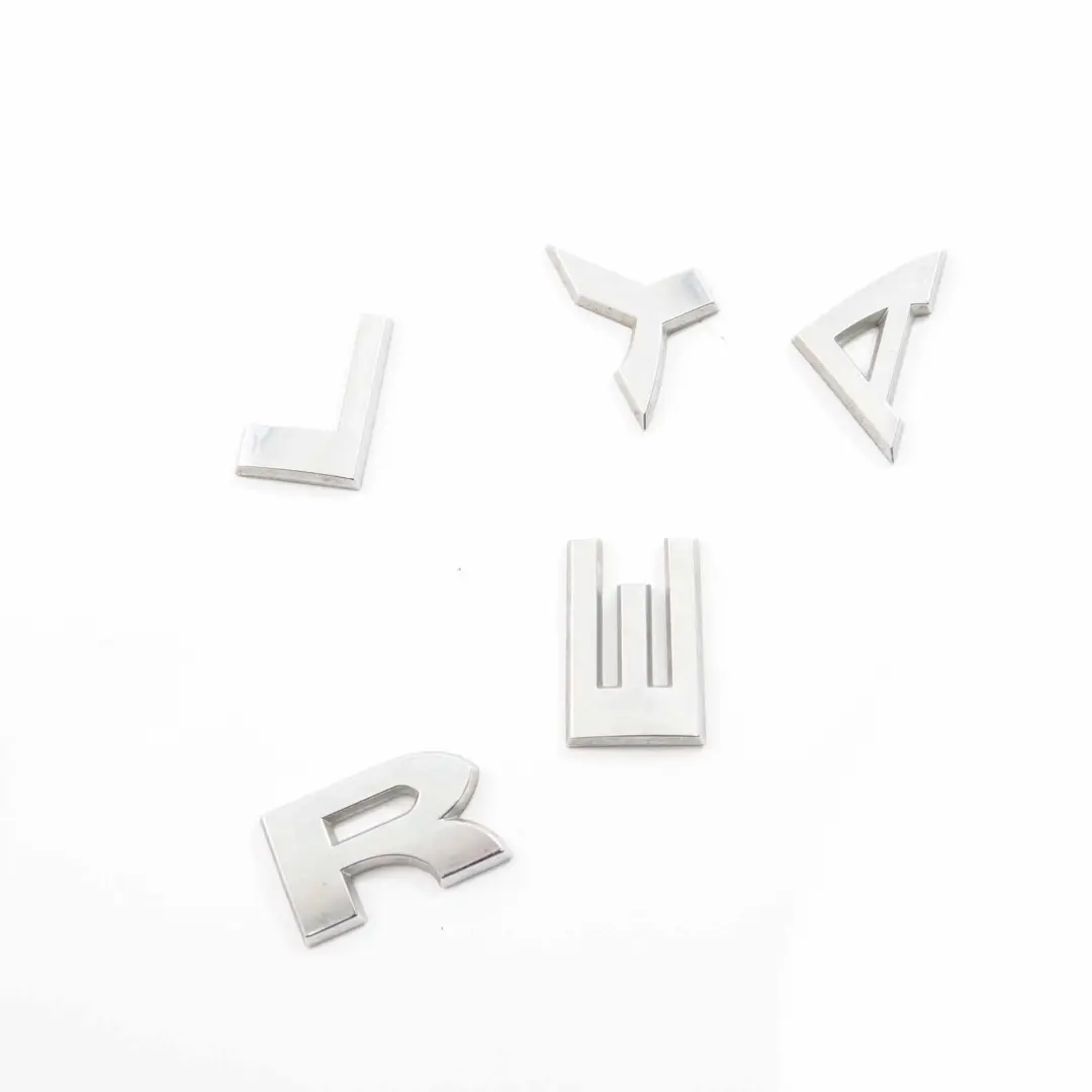  Citroen Relay Porta posteriore Tronco Portellone Emblema Lettera Aderito Relay - SKU 8665Y0 - Numero di parte 8665Y0