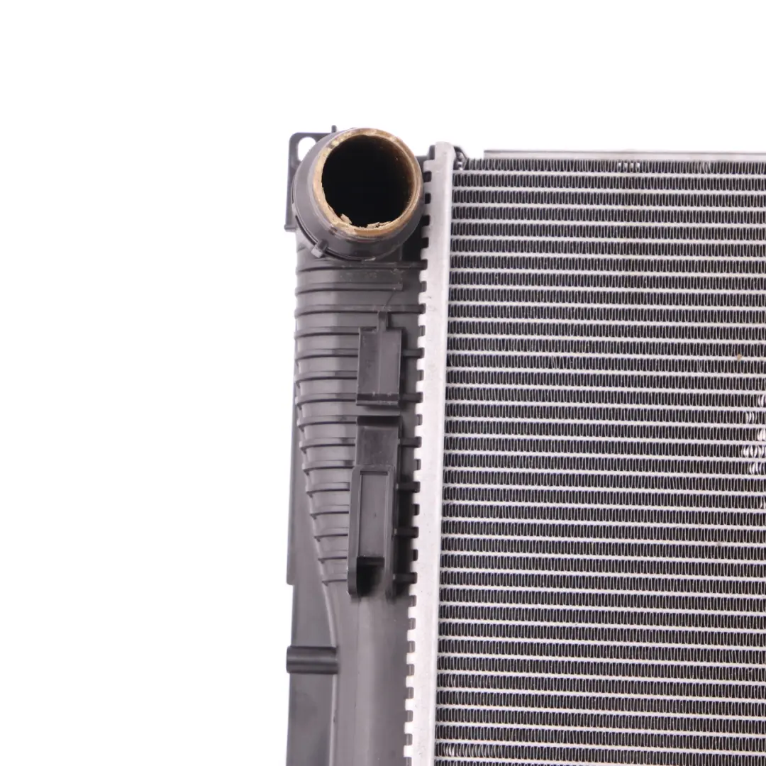 Water Radiator BMW F10 F11 LCI 528i N20 Engine Coolant Cooler Unit 7626559 to with Part number 8672010 Water Radiator BMW F10 F11 LCI 528i N20 Engine Coolant Cooler Unit 7626559 - SKU 8672010 - Part number 8672010