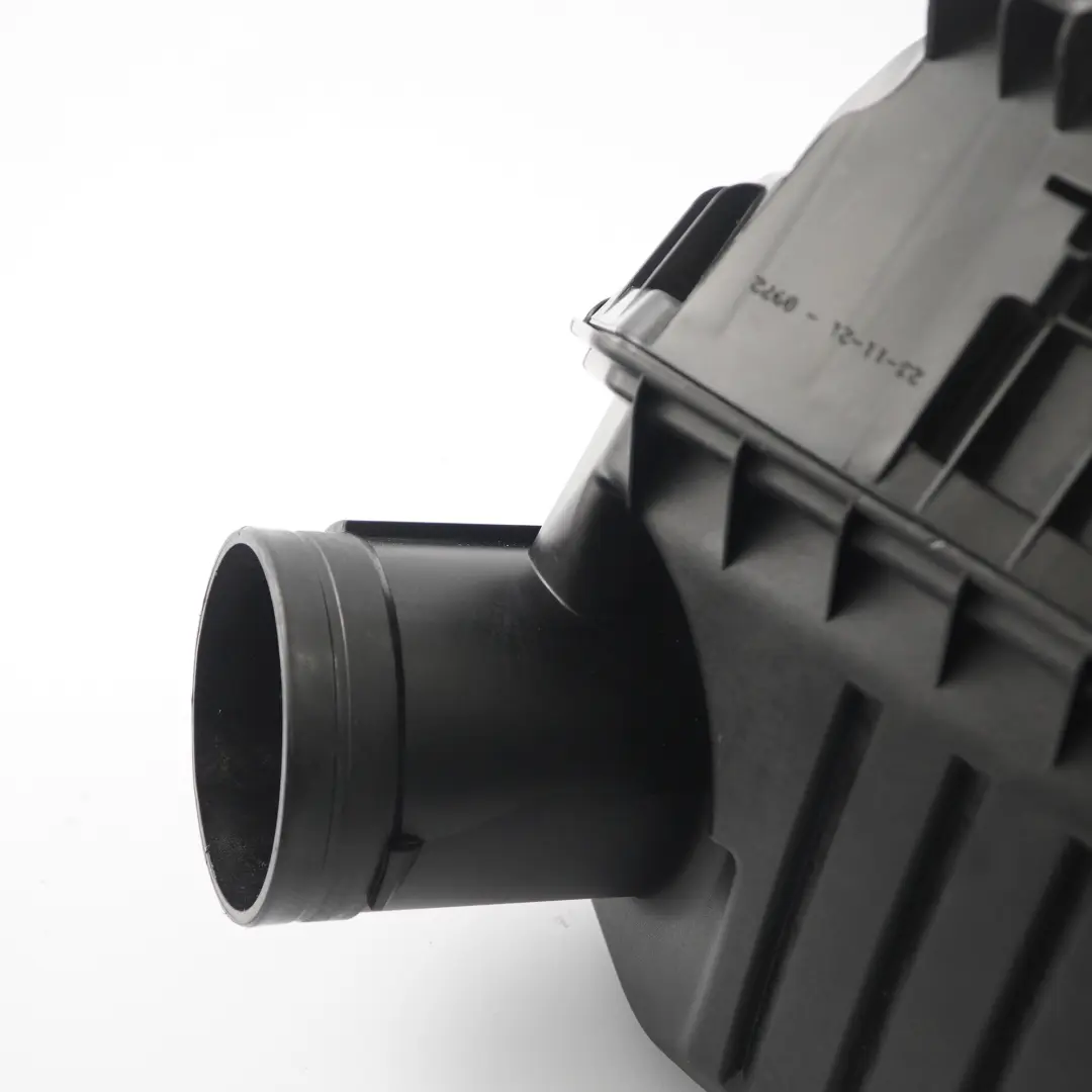 B48E Aspirazione Silenziatore Scatola Filtro Aria per BMW F40 Mini F60 con numero di parte 8675262 BMW F40 Mini F60 B48E Aspirazione Silenziatore Scatola Filtro Aria - SKU 8675262 - Numero di parte 8675262