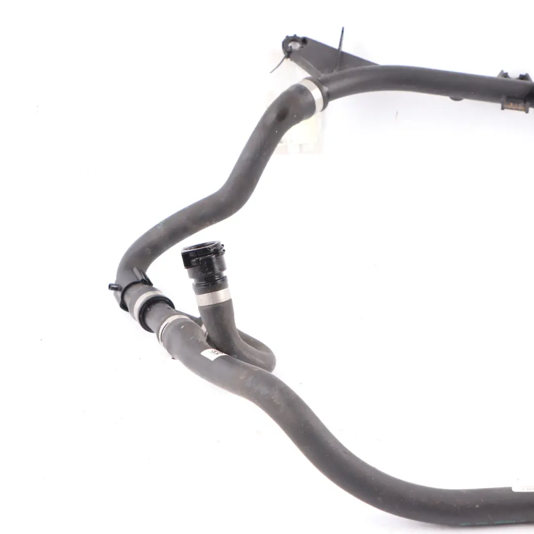Essence B48 Tuyau refroidissement du radiateur à eau BMW F20 LCI F30 F32 - SKU 8677245-2 - Numéro de pièce 8677245