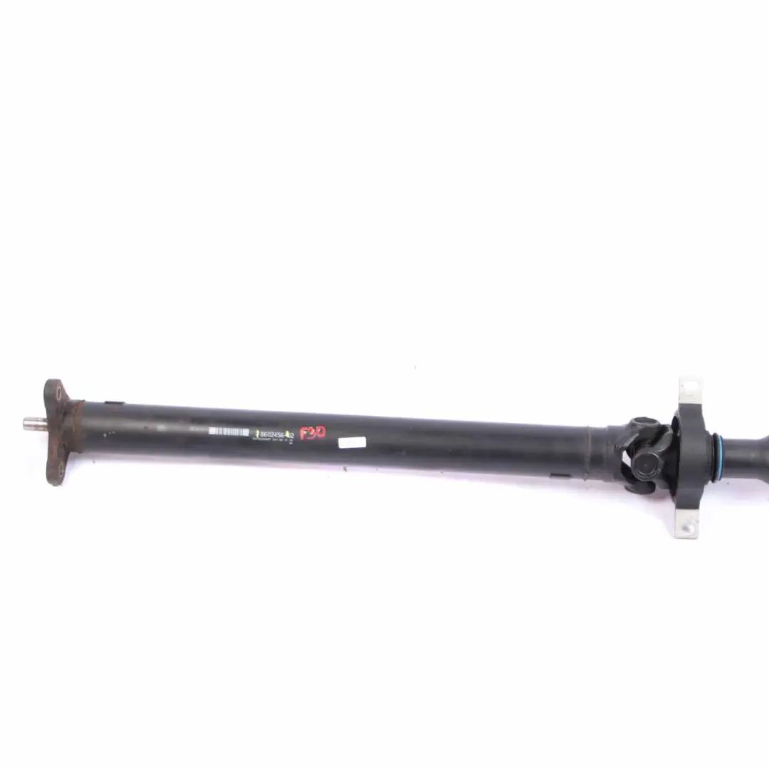 Wał Napędowy Skrzynia Biegów Manualna 8602456 do BMW F30 F31 325d 425d o numerze 8678458 BMW F30 F31 325d 425d Wał Napędowy Skrzynia Biegów Manualna 8602456 - SKU 8678458 - Numer Części 8678458