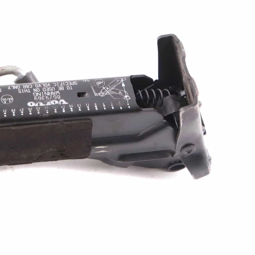 Lifting Jack Volvo S60 V70 Car Tool Emergency Wheel Lift to with Part number 8679369 Lifting Jack Volvo S60 V70 Car Tool Emergency Wheel Lift - SKU 8679369 - Part number 8679369