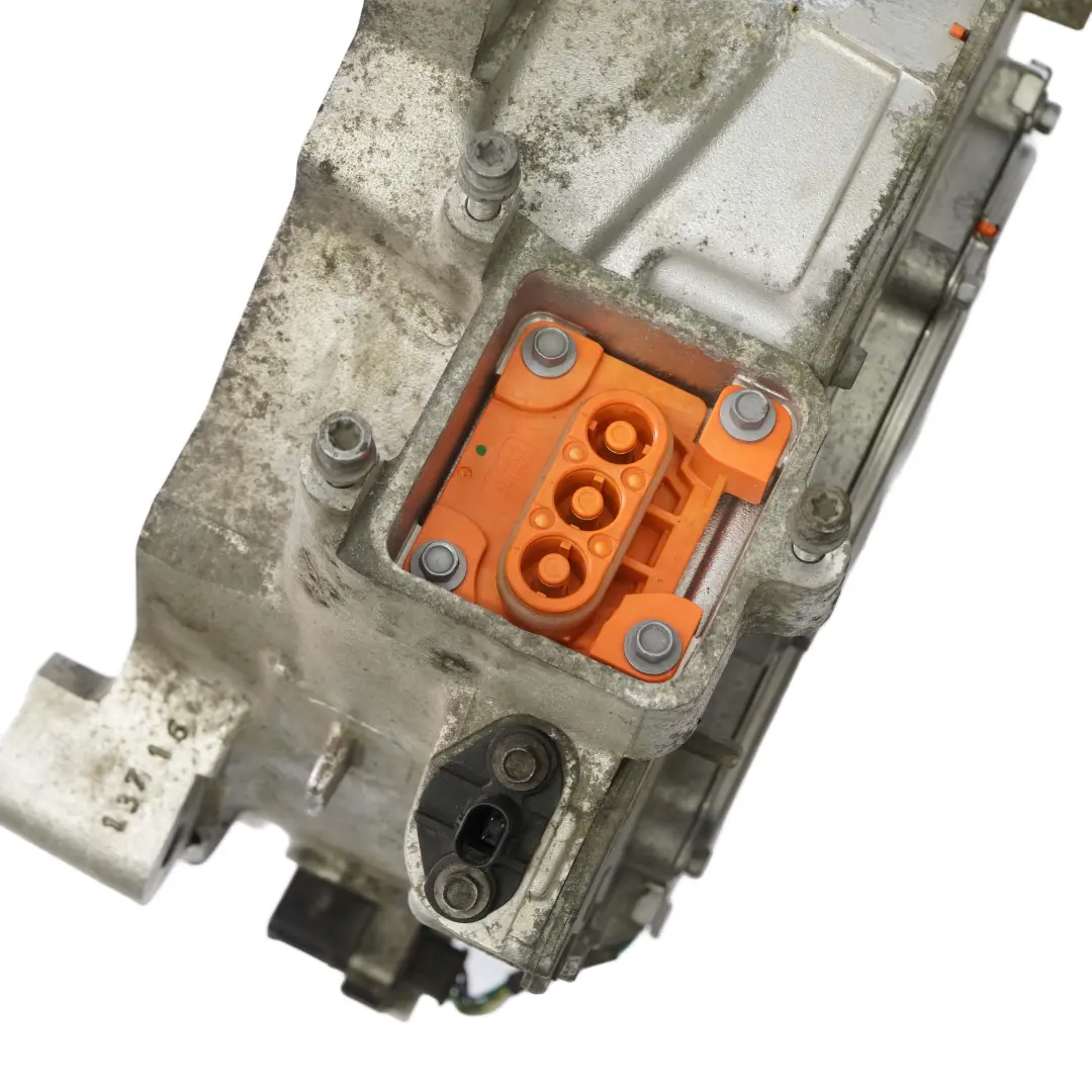 Hybryda Rex Generator Rozrusznika do BMW i3 I01 o numerze 8682498 BMW i3 I01 Hybryda Rex Generator Rozrusznika - SKU 8682498 - Numer Części 8682498