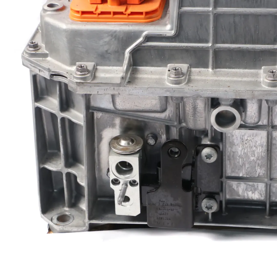 26Ah High Voltage Battery Accumulator Storage 8682676 to BMW X5 F15 Hybrid Electric with Part number 8686085 BMW X5 F15 Hybrid Electric 26Ah High Voltage Battery Accumulator Storage 8682676 - SKU 8686085 - Part number 8686085