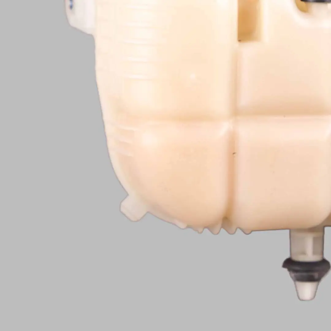 Expansion Tank Coolant Reservoir Bottle to BMW X1 F48 F45 Mini F55 F56 F60 with Part number 8687503 BMW X1 F48 F45 Mini F55 F56 F60 Expansion Tank Coolant Reservoir Bottle - SKU 8687503 - Part number 8687503