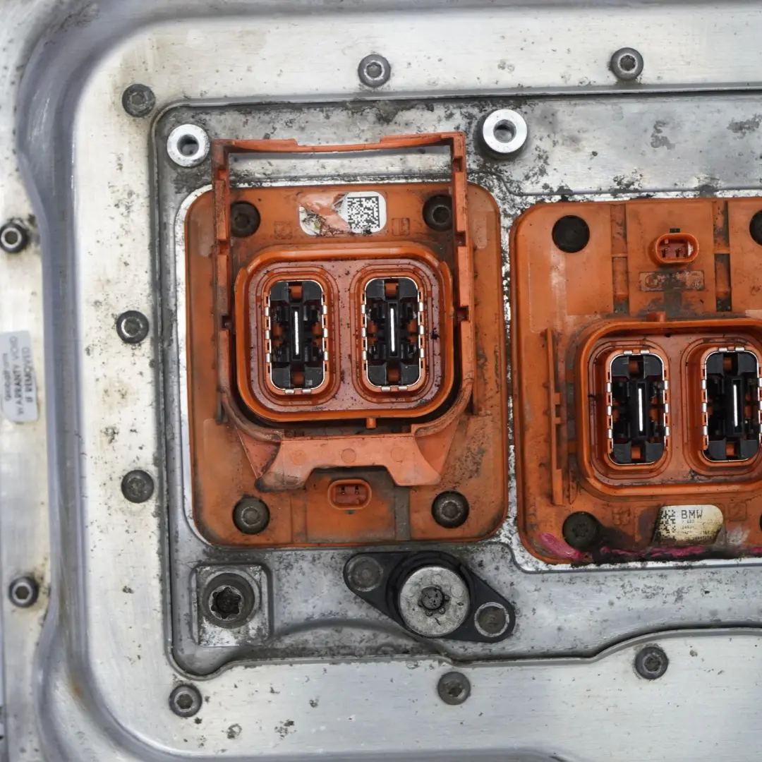 Inversor De Alta TensionBMW i3 I01 Hibrido 60Ah Maquina Electrica Electronica para con número de pieza 8688838 Inversor De Alta TensionBMW i3 I01 Hibrido 60Ah Maquina Electrica Electronica - SKU 8688838 - Número de pieza 8688838