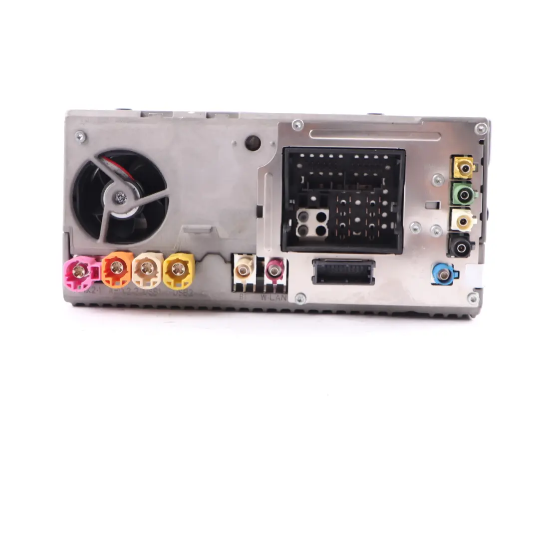 Unità navigazione satellitare High 2 per BMW F20 F21 F30 F31 LCI G30 G31 G11 con numero di parte 8708259 BMW F20 F21 F30 F31 LCI G30 G31 G11 Unità navigazione satellitare High 2 - SKU 8708259 - Numero di parte 8708259