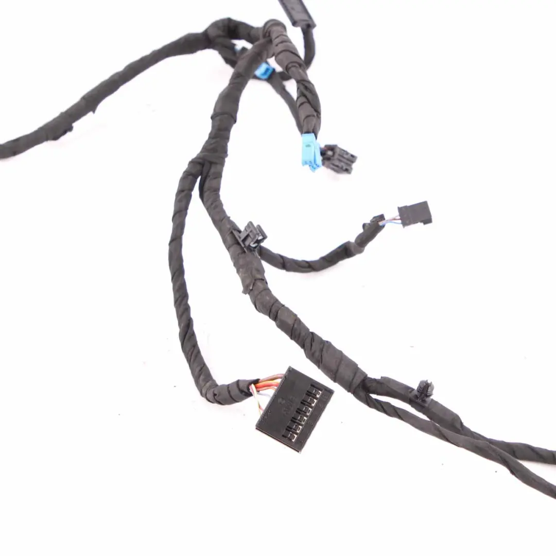 Wiązka Przewodów Drzwi Przednia Lewa 8714410 do BMW F40 o numerze 8714411 BMW F40 Wiązka Przewodów Drzwi Przednia Lewa 8714410 - SKU 8714411 - Numer Części 8714411
