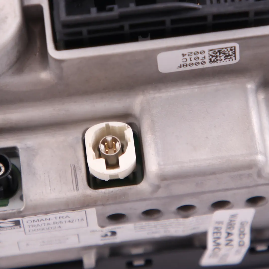 Display Screen Radio CD Player Control Unit to Mini F55 F56 F57 Mini 2 with Part number 8718683 Mini F55 F56 F57 Mini 2 Display Screen Radio CD Player Control Unit - SKU 8718683 - Part number 8718683