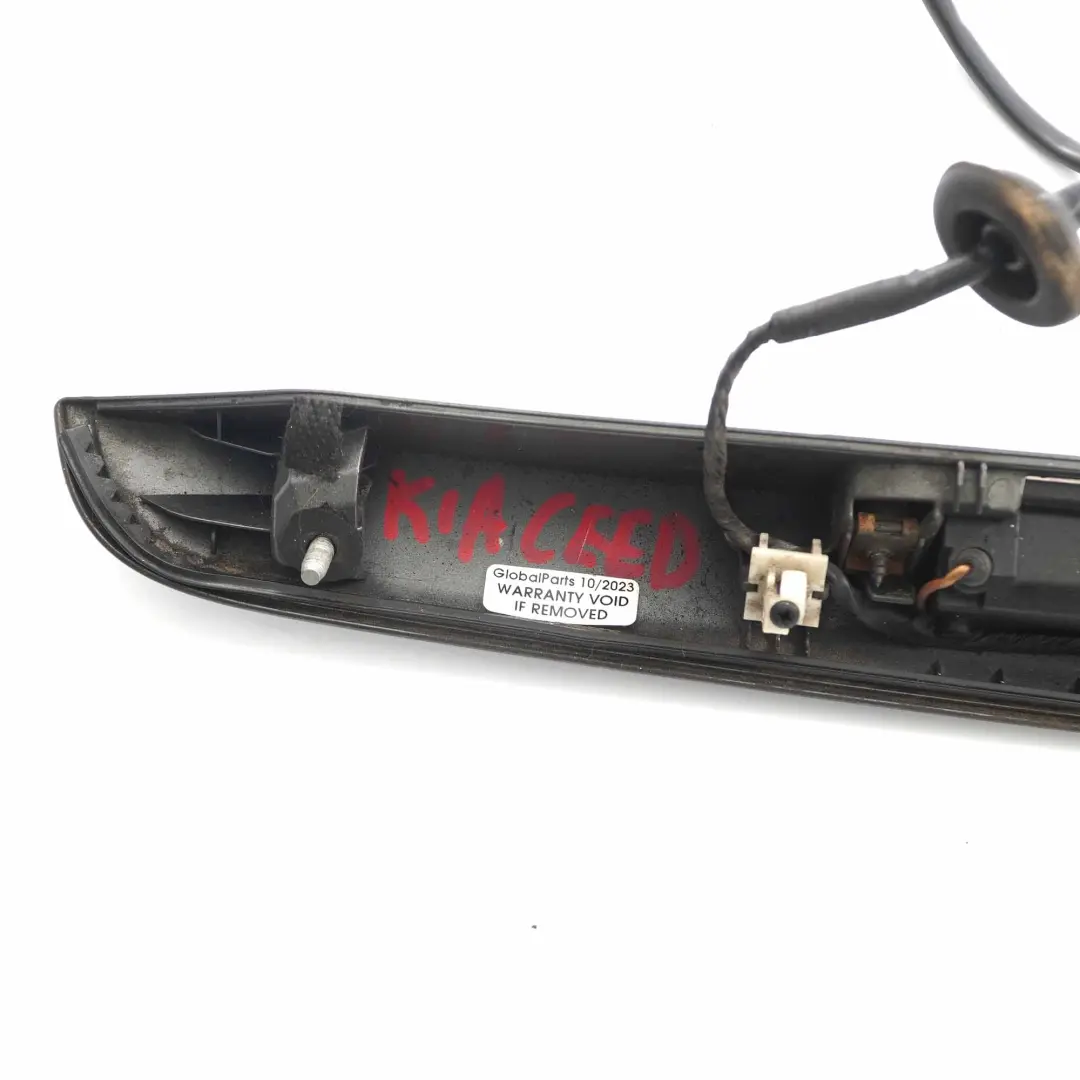 Kia Ceed Poignée d'ouverture de coffre et de hayon Phoenix Silver 87310-1H000 - SKU 87310-1H000-PSI - Numéro de pièce A1697401893