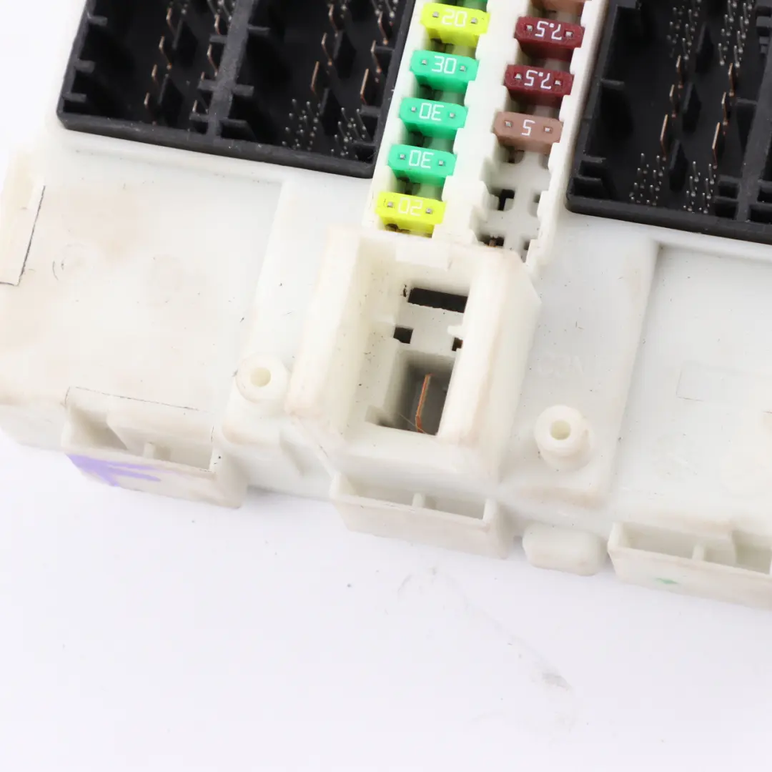 ECU Body Domain Controller BDC Module to Mini Cooper One F54 F55 F56 F60 with Part number 8736681 Mini Cooper One F54 F55 F56 F60 ECU Body Domain Controller BDC Module - SKU 8736681 - Part number 8736681