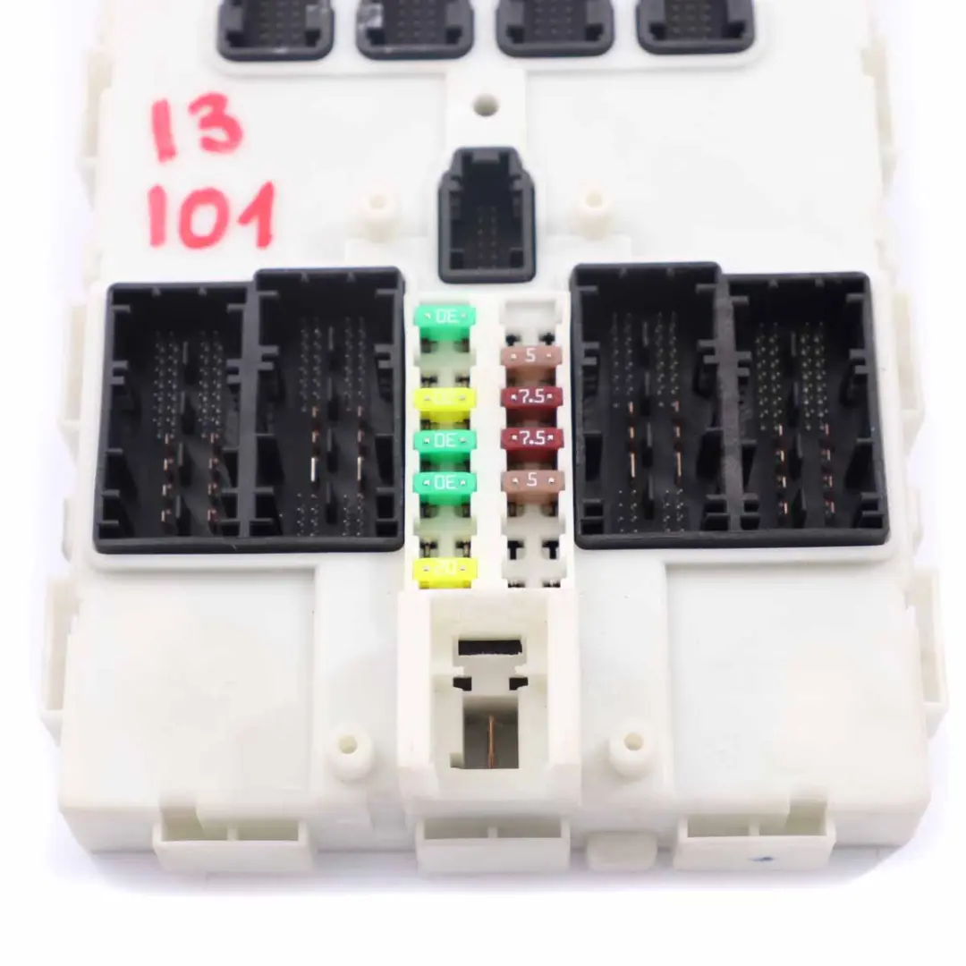 Body Domain Comfort Control Unit BDC Módulo ECU para BMW i3 I01 con número de pieza 8736682 BMW i3 I01 Body Domain Comfort Control Unit BDC Módulo ECU - SKU 8736682 - Número de pieza 8736682