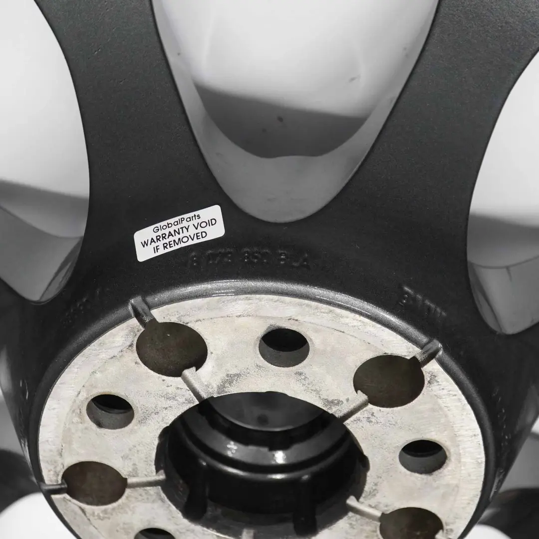 Jante Arrière en Alliage 20" Individual KA568 10,5J ET:28 pour BMW F90 M5 à propos du numéro de pièce 8746118 BMW F90 M5 Jante Arrière en Alliage 20" Individual KA568 10,5J ET:28 - SKU 8746118-1 - Numéro de pièce 8746118