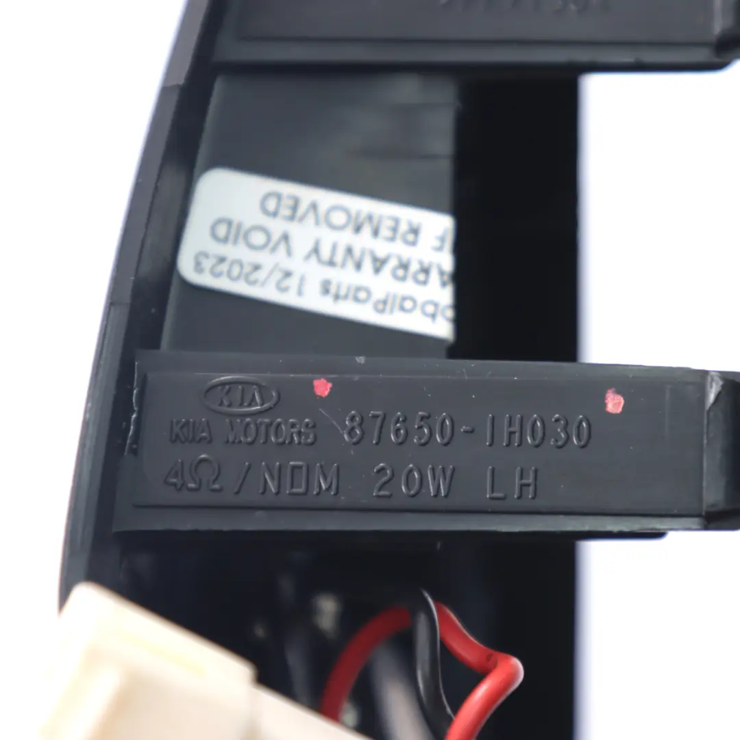 Altoparlante Coperchio a triangolo anteriore sinistro nero per Kia Ceed con numero di parte 87650-IH030 Kia Ceed Altoparlante Coperchio a triangolo anteriore sinistro nero - SKU 87650-IH030 - Numero di parte 87650-IH030