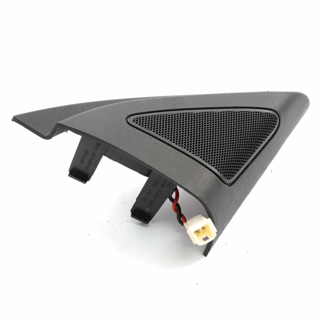 Tweeter Triangolo Coperchio Rivestimento anteriore destro per Kia Ceed 1 con numero di parte 876601H030 Kia Ceed 1 Tweeter Triangolo Coperchio Rivestimento anteriore destro - SKU 876601H030 - Numero di parte 876601H030