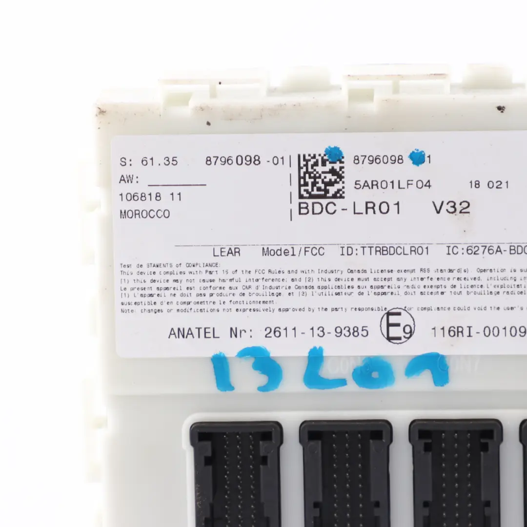 Body Comfort Control Unit BDC Module ECU Lear to BMW i3 I01 with Part number 8796098 BMW i3 I01 Body Comfort Control Unit BDC Module ECU Lear - SKU 8796098 - Part number 8796098