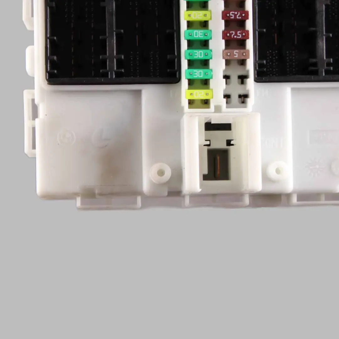 ECU Body Domain Controller BDC Module to Mini Cooper One F54 F55 F56 F60 with Part number 8796100 Mini Cooper One F54 F55 F56 F60 ECU Body Domain Controller BDC Module - SKU 8796100 - Part number 8796100